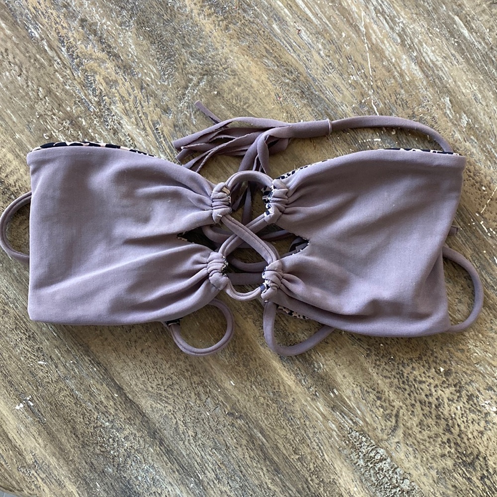 Acacia Bandeau size small, pretty brown color.